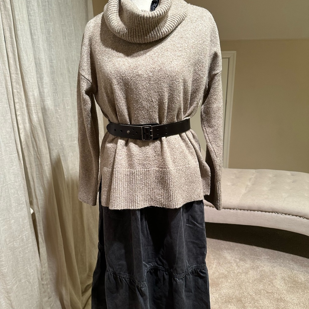 Veto moda turtleneck S size sand color made in Italy